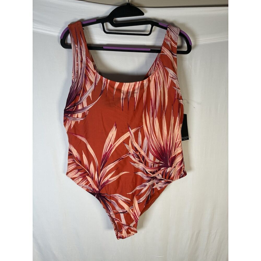 Woman's 18W Swimsuit Palisades Beach Club One Piece Floral Padded Open back